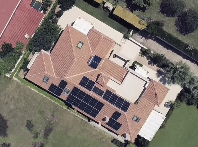 10,58kWp https://www.susta.gr/wp-content/uploads/2023/06/1058kWp-e1764143373128.png